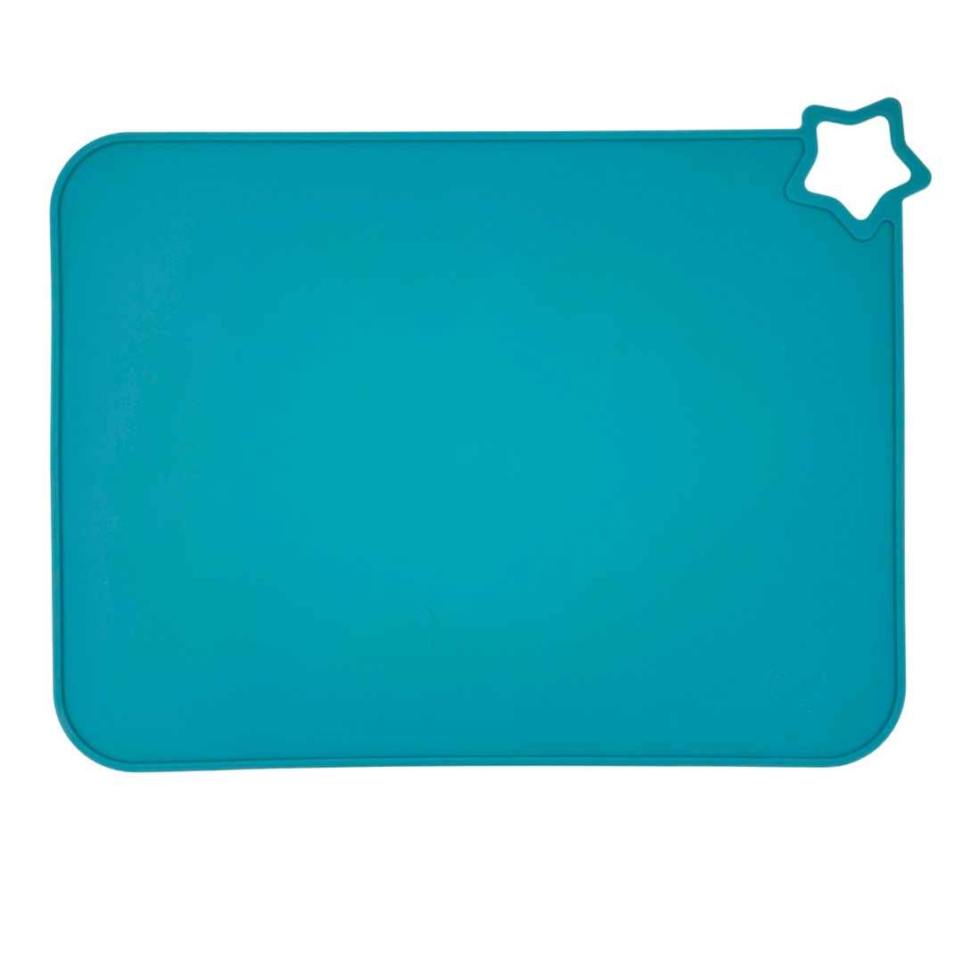 Deze turkooisgroene speelplacemat is niet alleen mooi, maar ook antislip en vaatwasbestendig. Helemaal Fen!