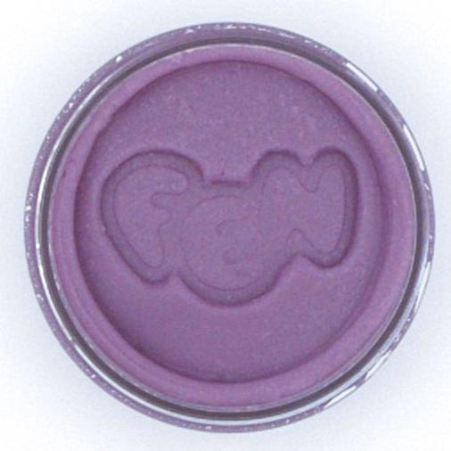 paarse handgemaakte speeldeeg voor creatief open ended spel van kleuters
