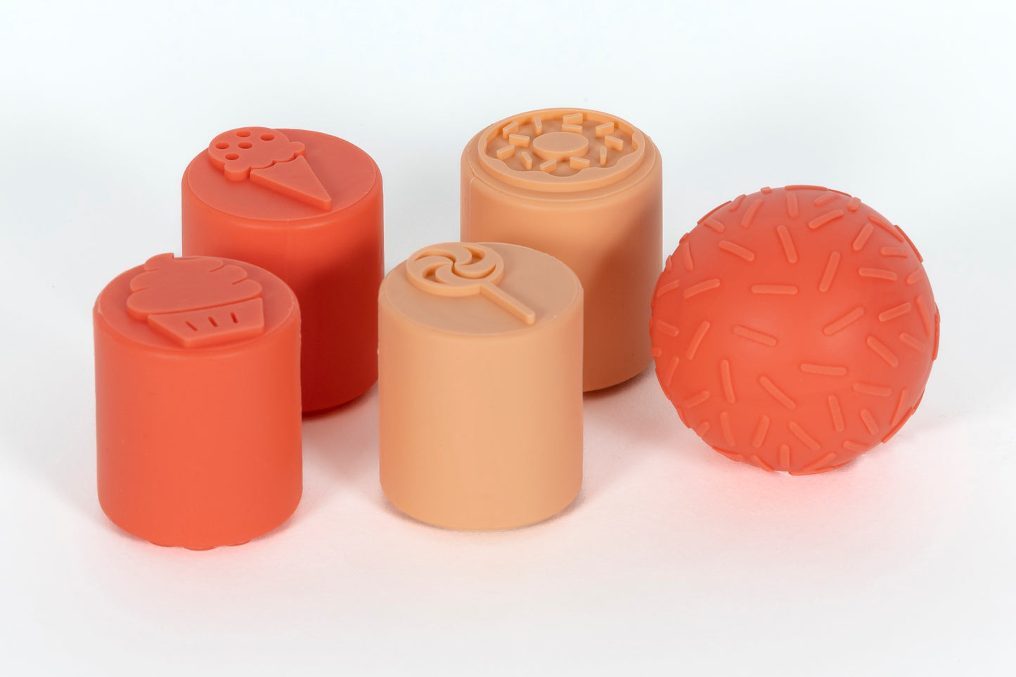 open ended speelaccessoires voor sensorisch speeldeeg kinderen spelen zelfstandig en rustig
